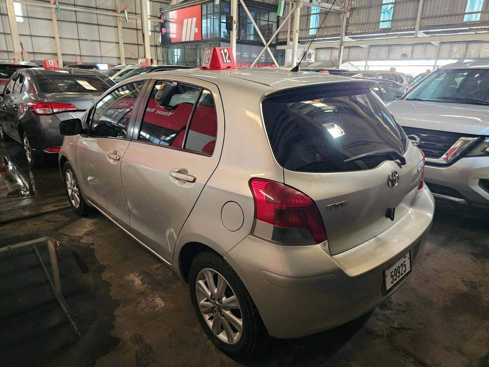 Toyota Yaris 2011 thumbnail 4
