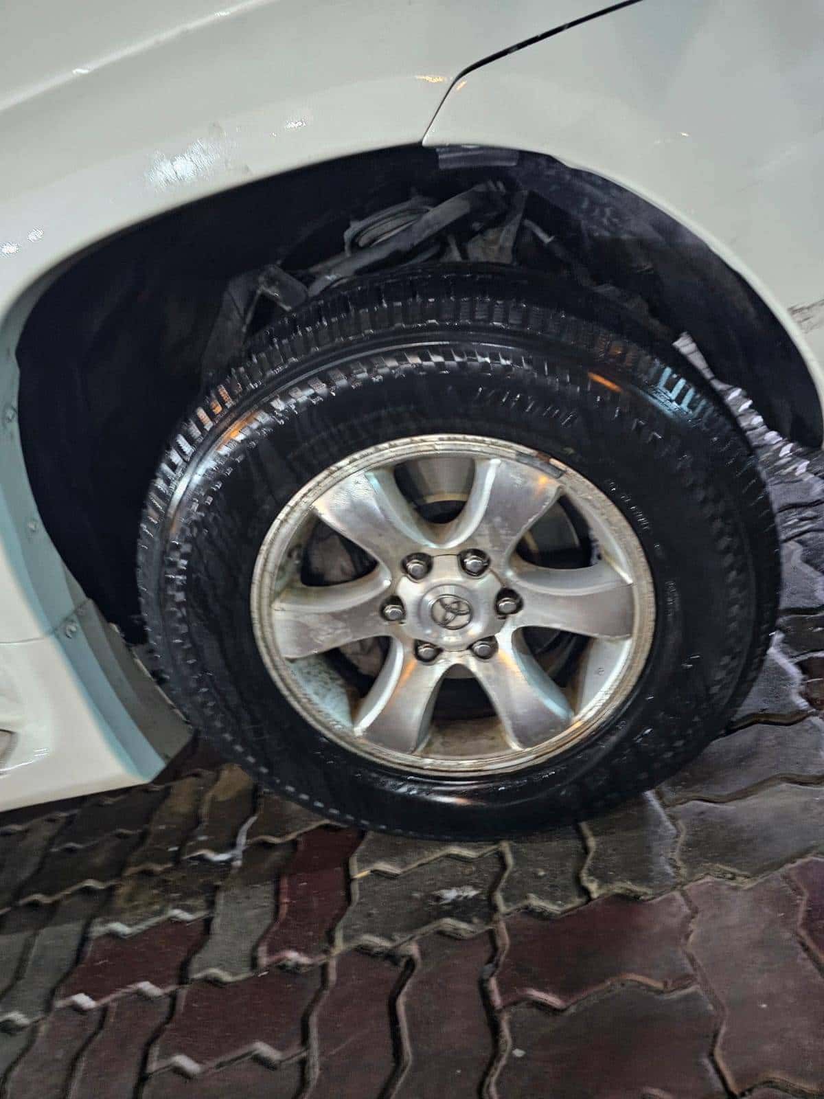 Toyota PRADO 2007 thumbnail 5