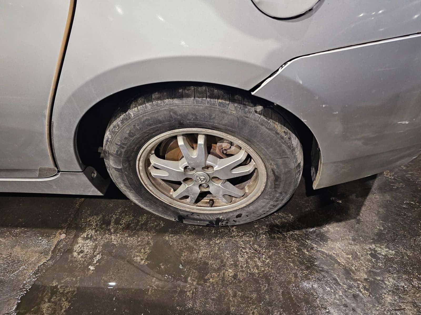 TOYOTA PRIUS 2011 thumbnail 3