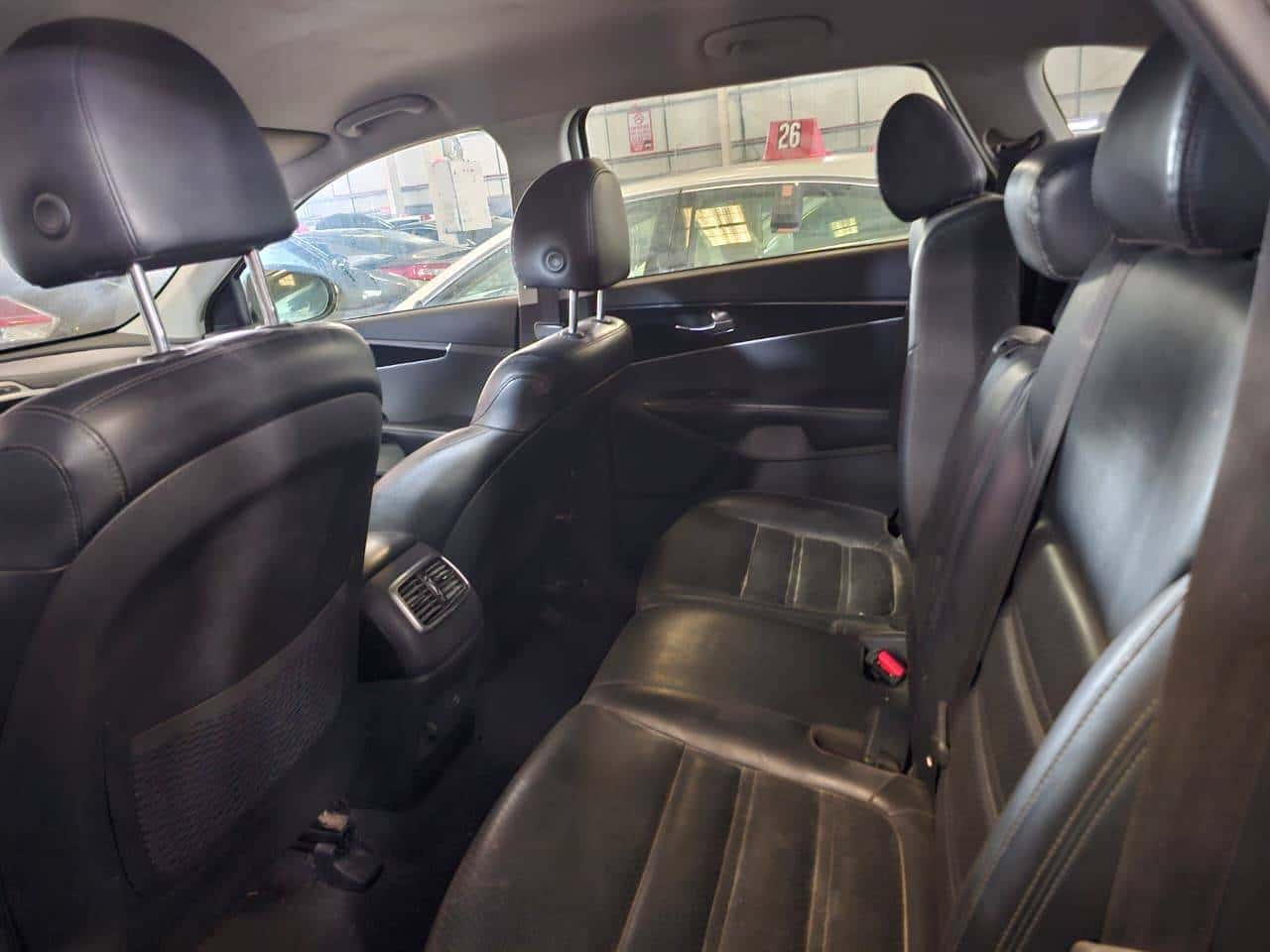 Kia Sorento 2019 thumbnail 6