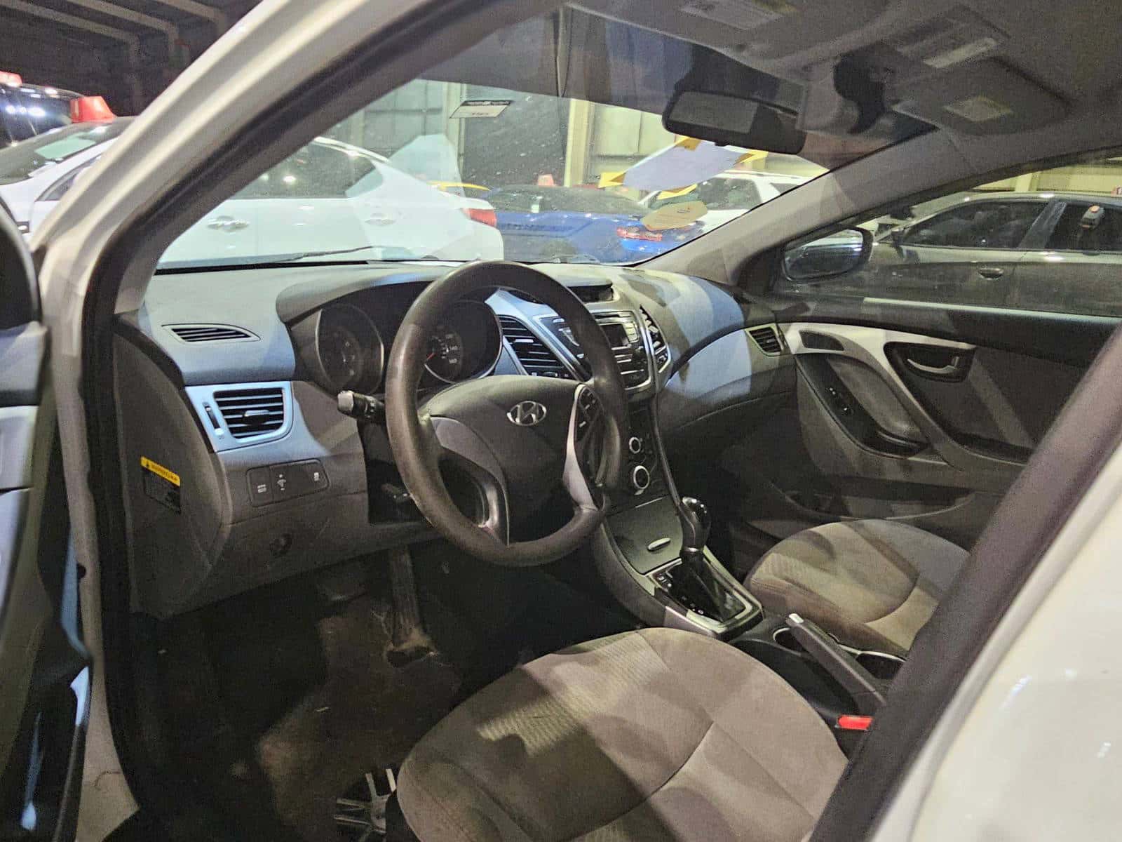 HYUNDAI ELANTRA 2015 thumbnail 7