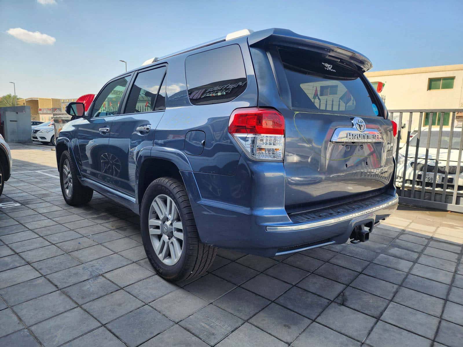 TOYOTA 4RUNNER SR5 2010 thumbnail 4