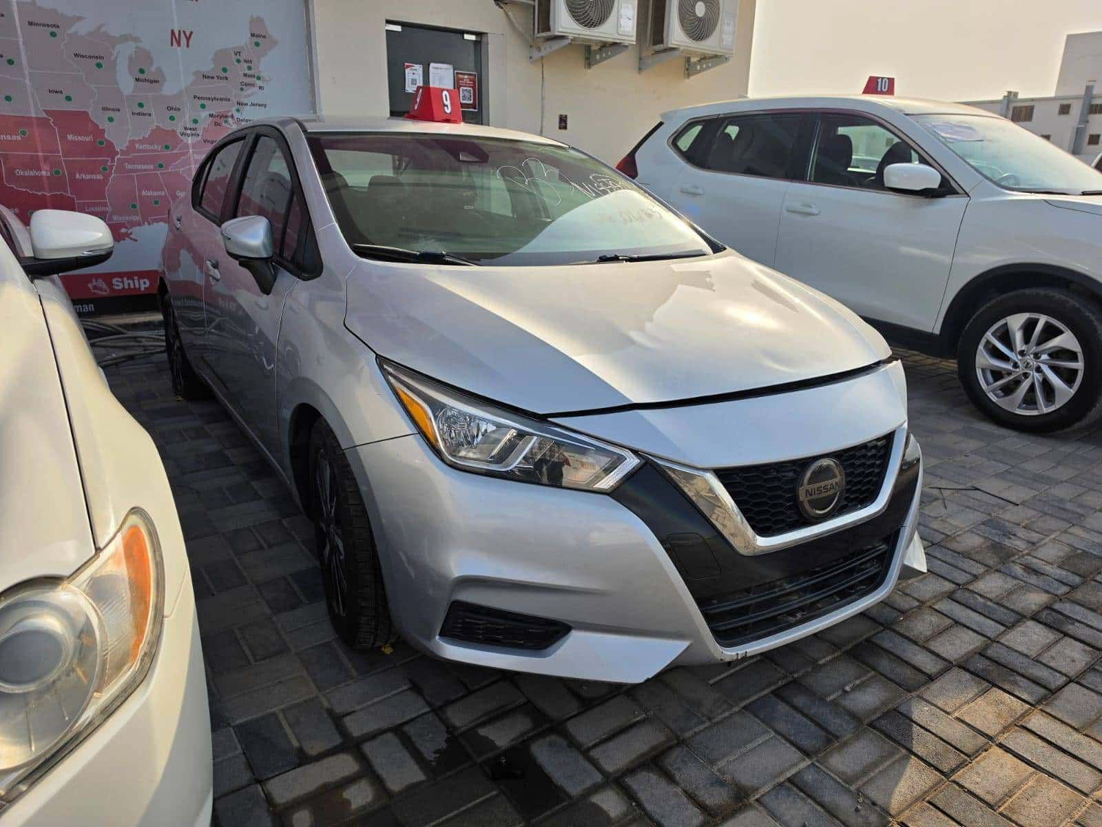 Nissan Versa 2021 thumbnail 2