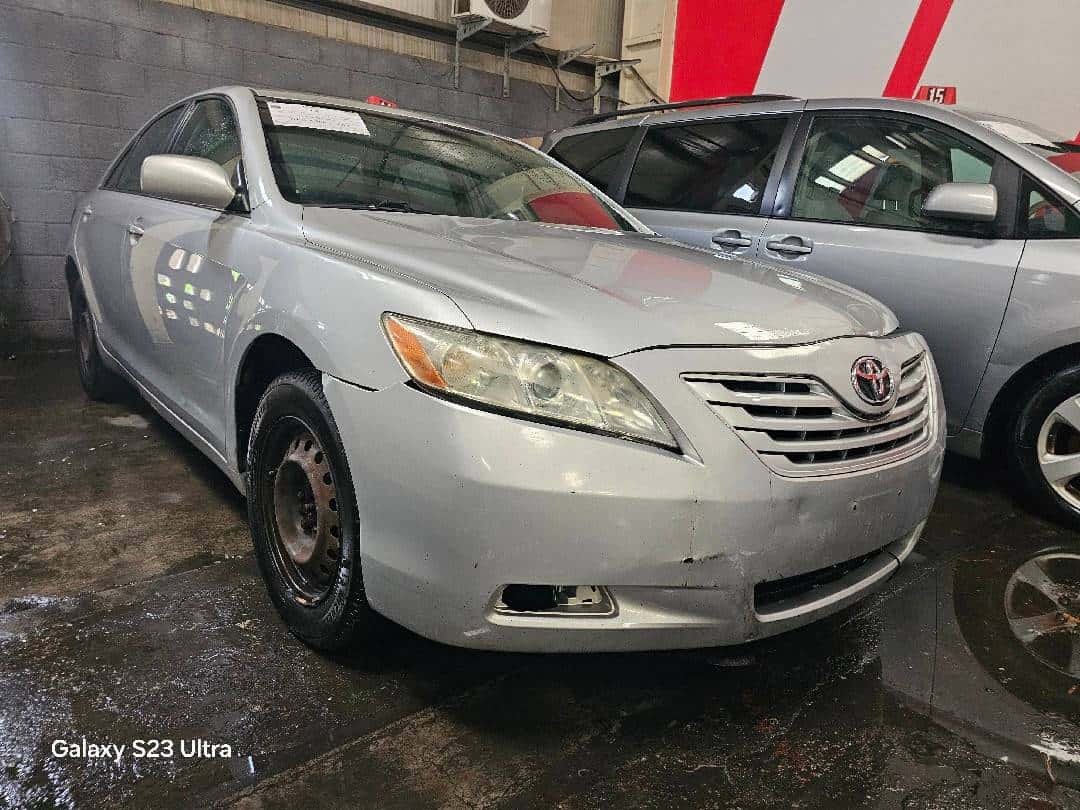 TOYOTA CAMRY - Exterior