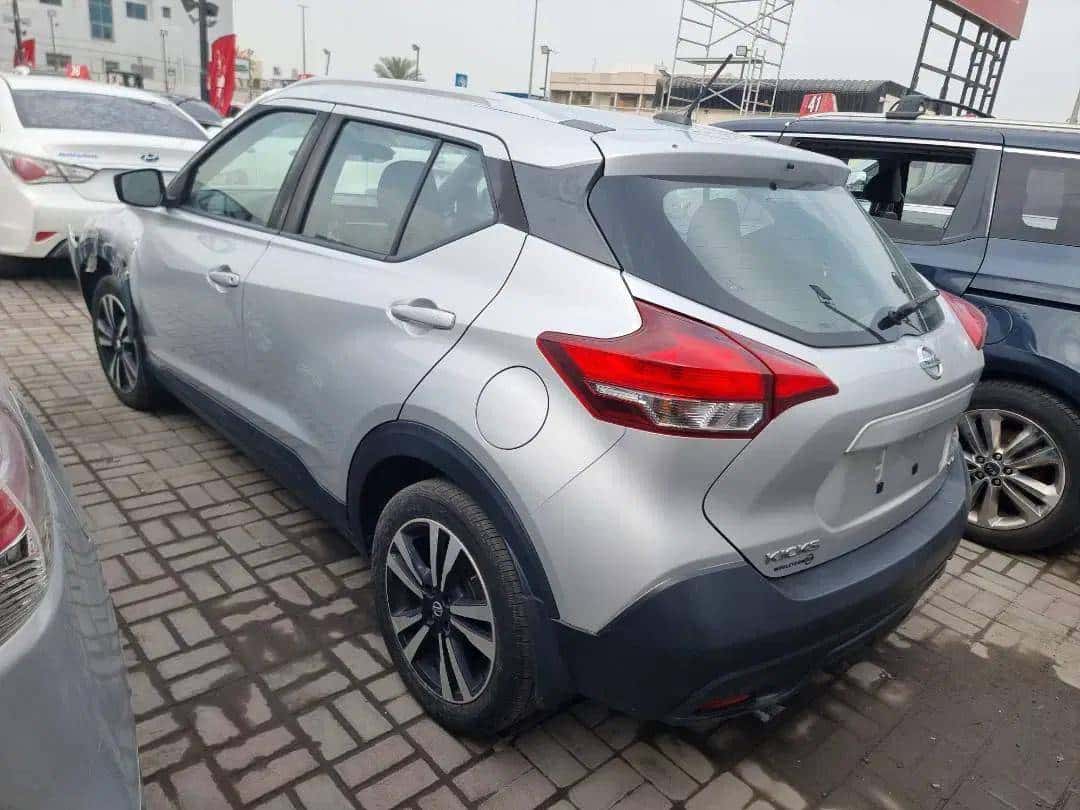 Nissan Kicks 2018 thumbnail 2