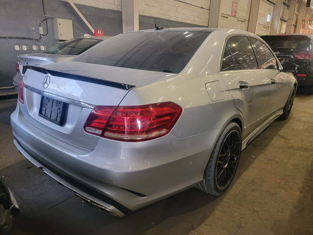 MERCEDES BENZ E 350 - Exterior