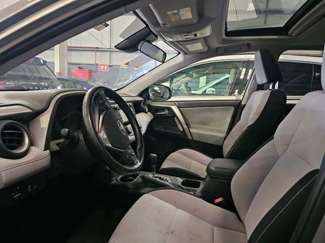 TOYOTA RAV4 2018 thumbnail 7