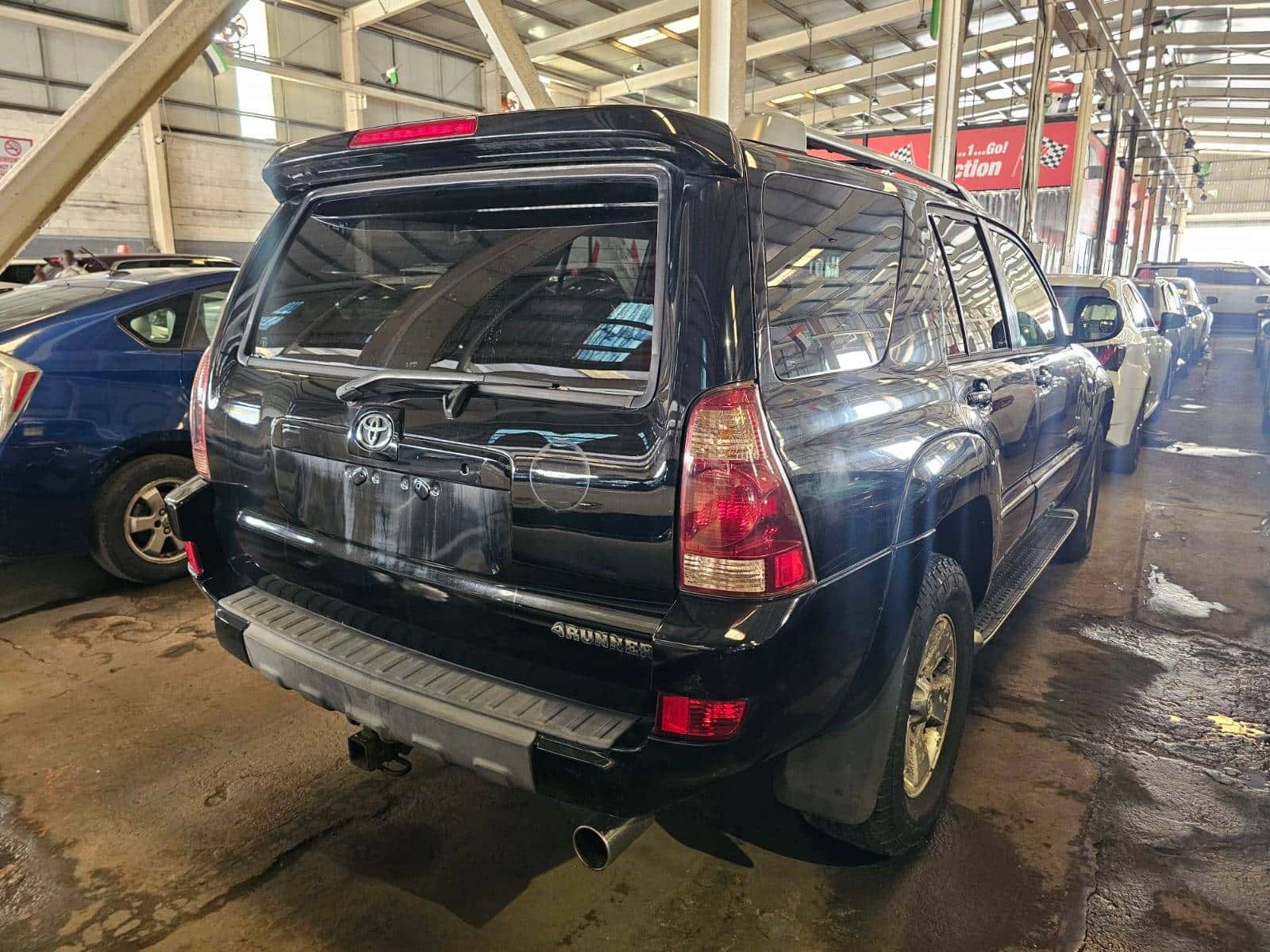 Toyota 4Runner 2004 thumbnail 4