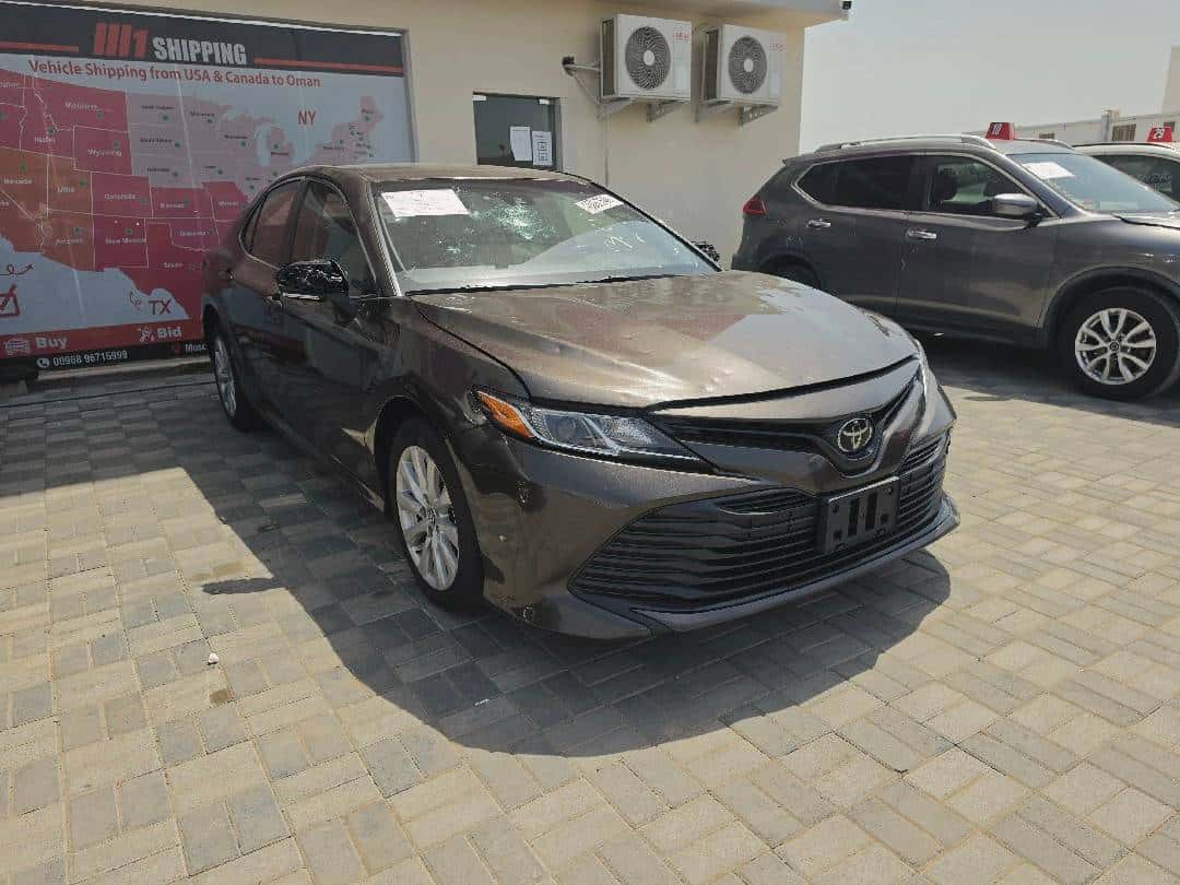 Toyota Camry 2018 thumbnail 1