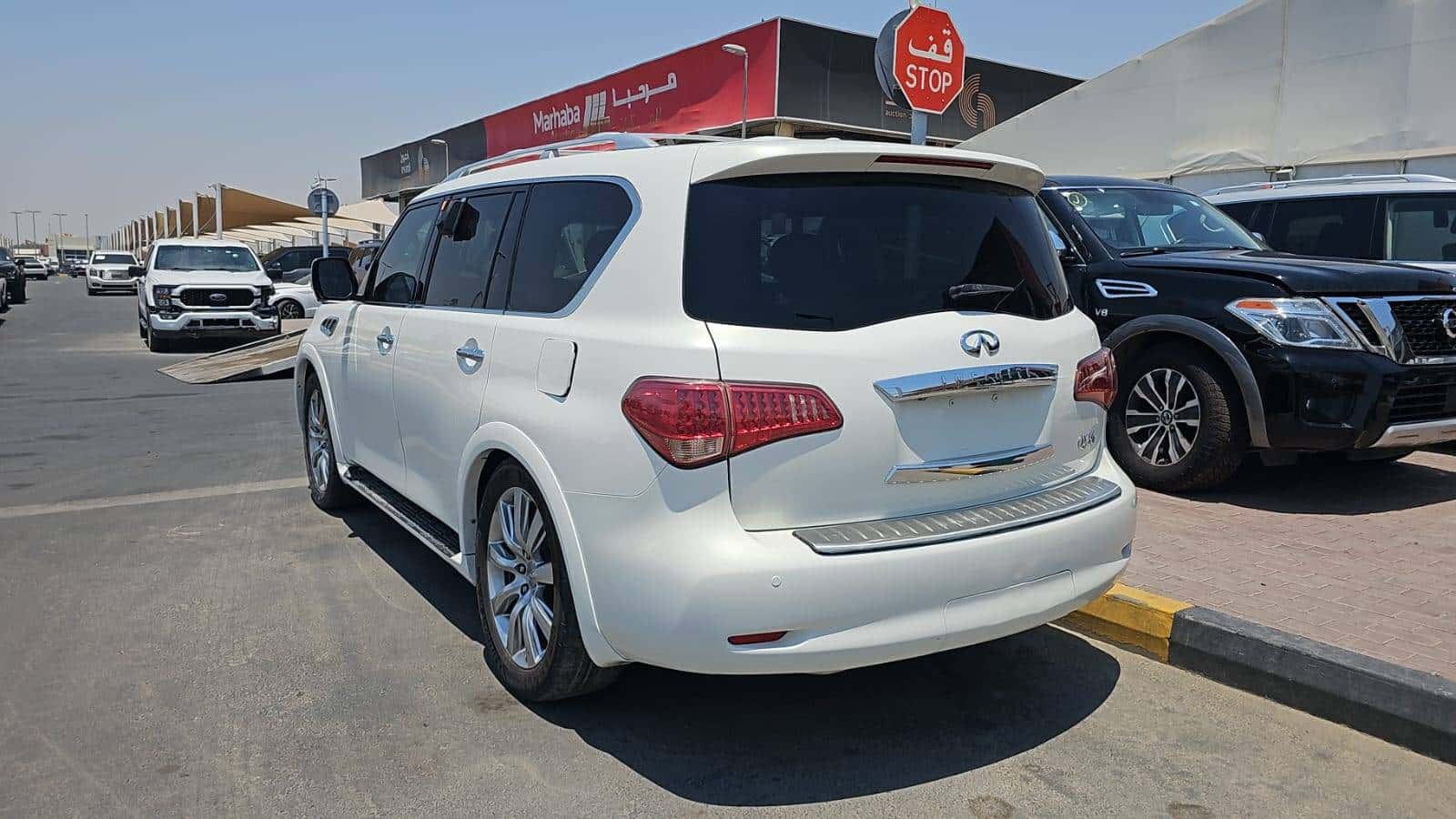 INFINITI QX56 2012 thumbnail 1
