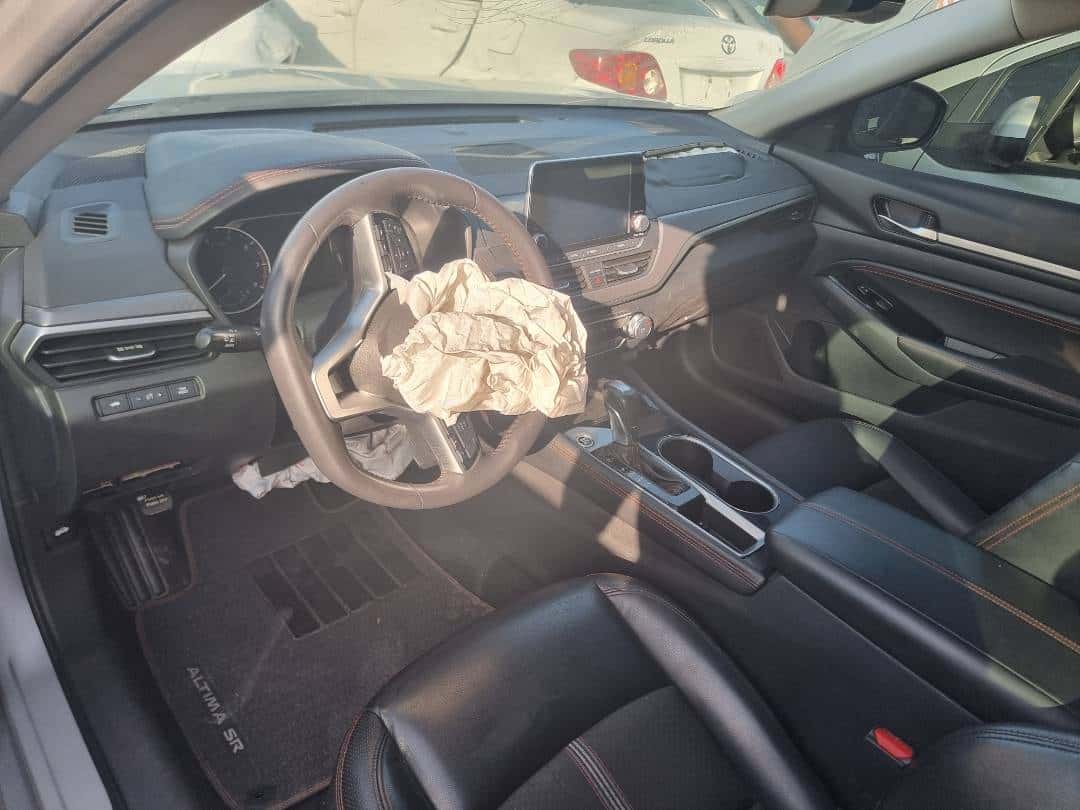 NISSAN ALTIMA - Exterior