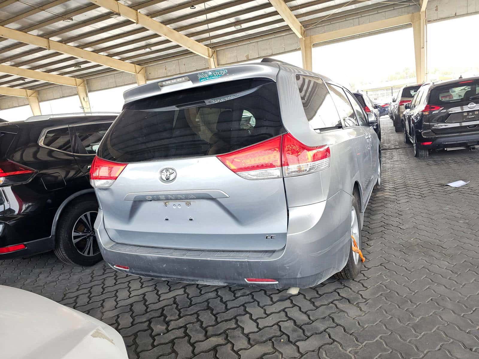 TOYOTA SIENNA 2012 thumbnail 3