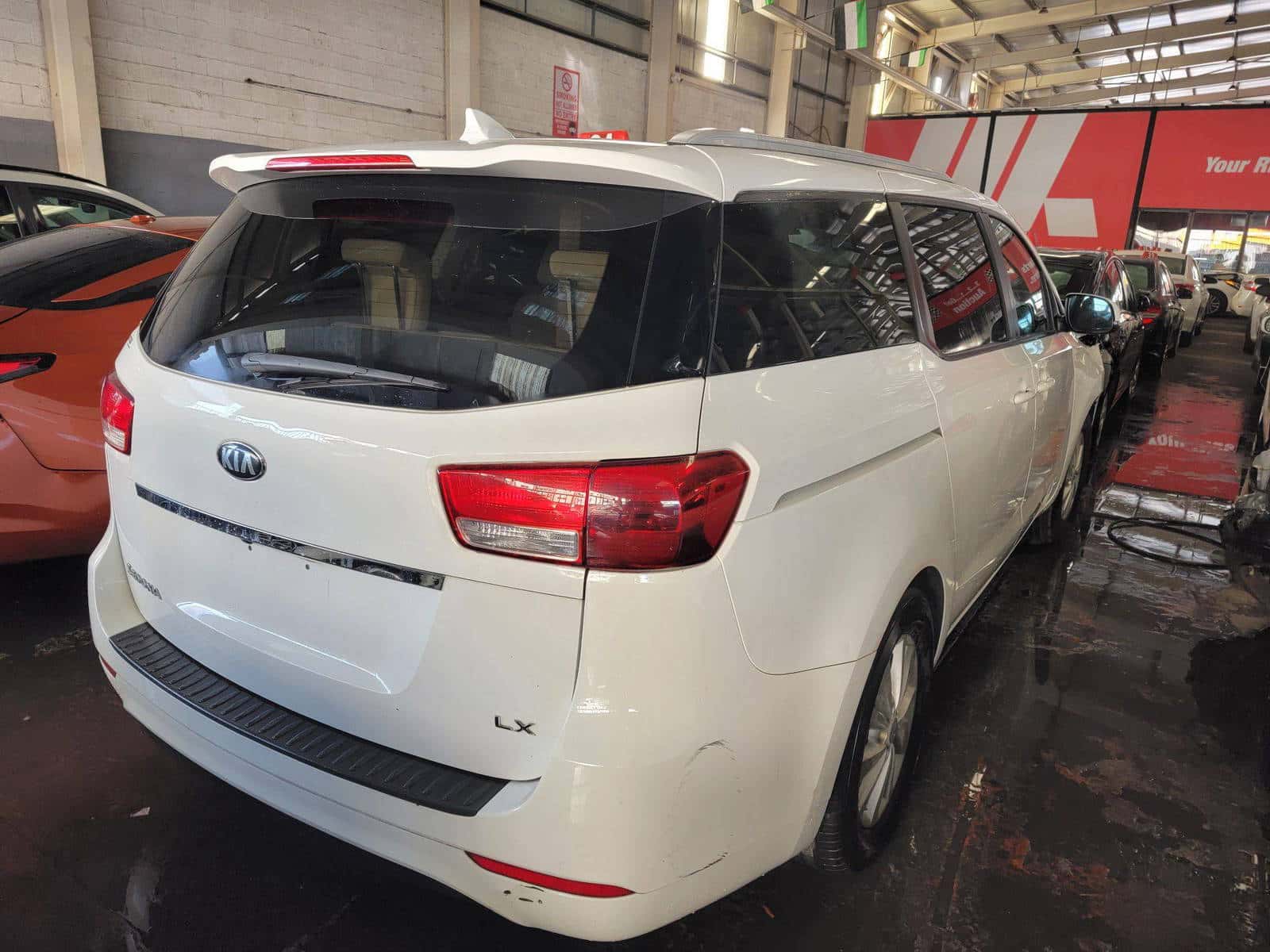 KIA SEDONA - Exterior