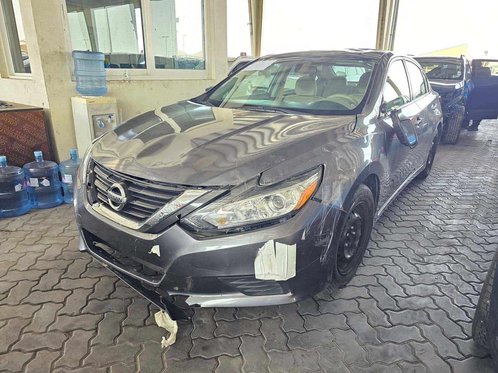 NISSAN ALTIMA - Exterior