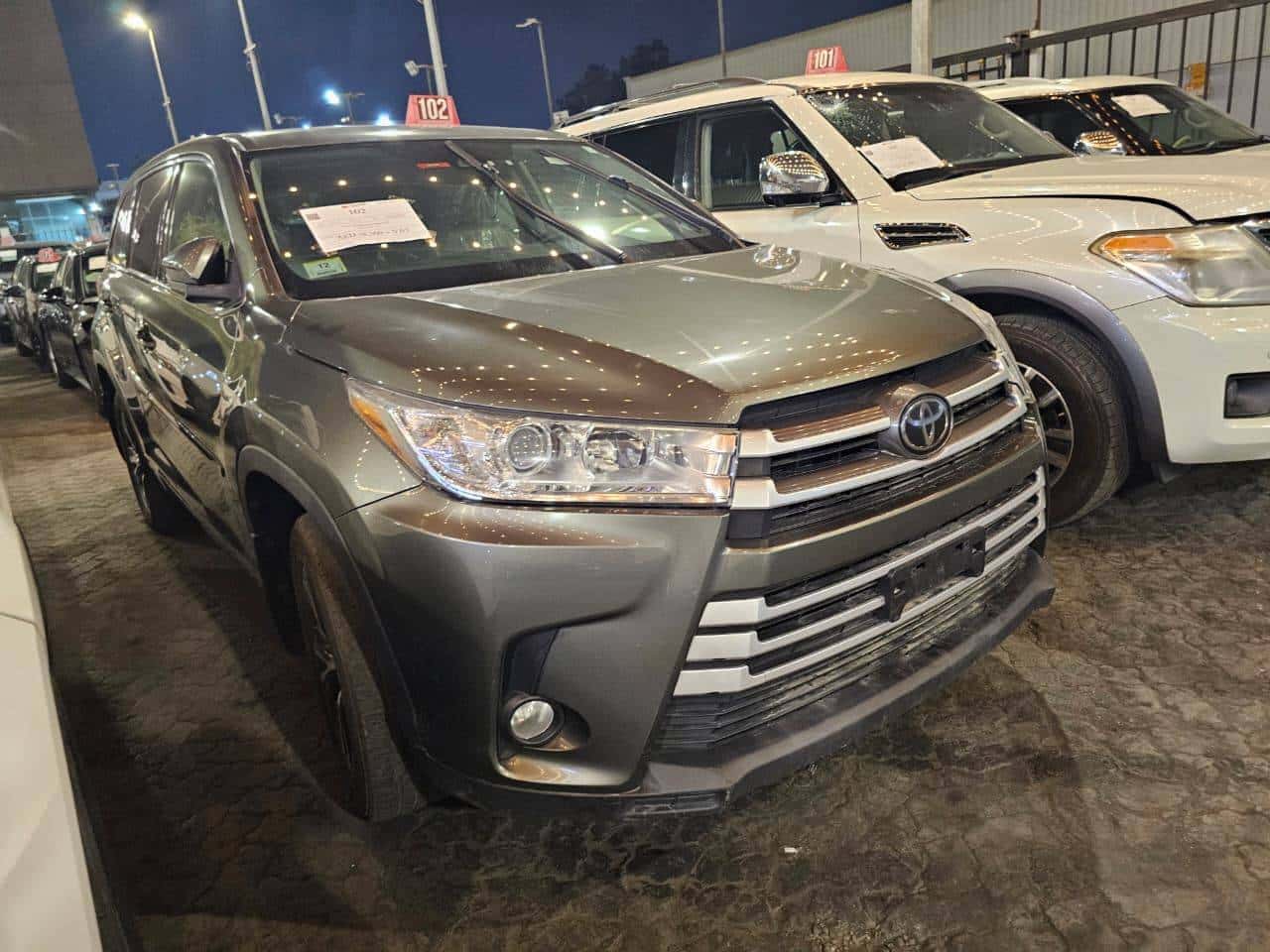 Toyota Highlander 2018 thumbnail 1