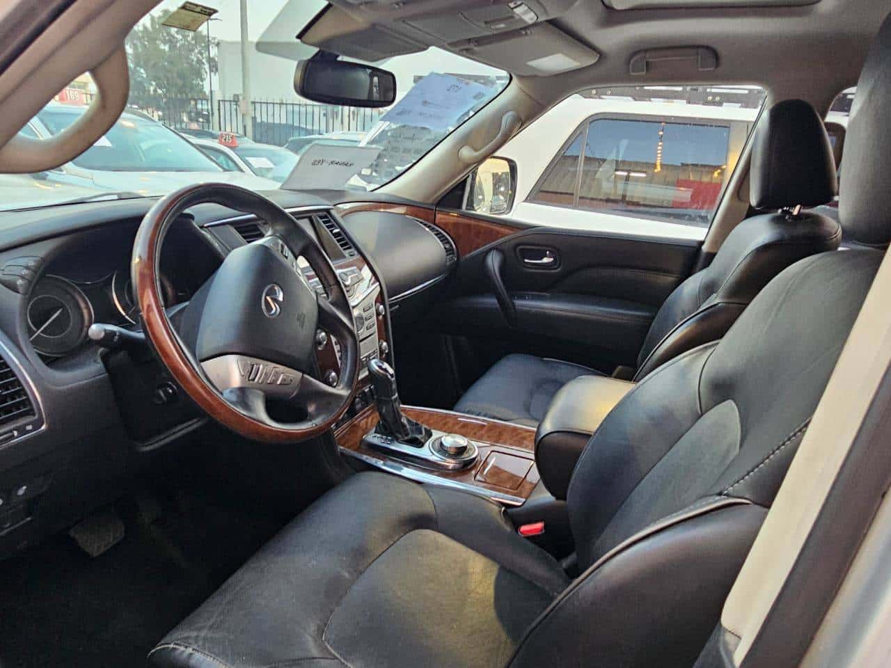 INFINITI QX80 2019 thumbnail 7