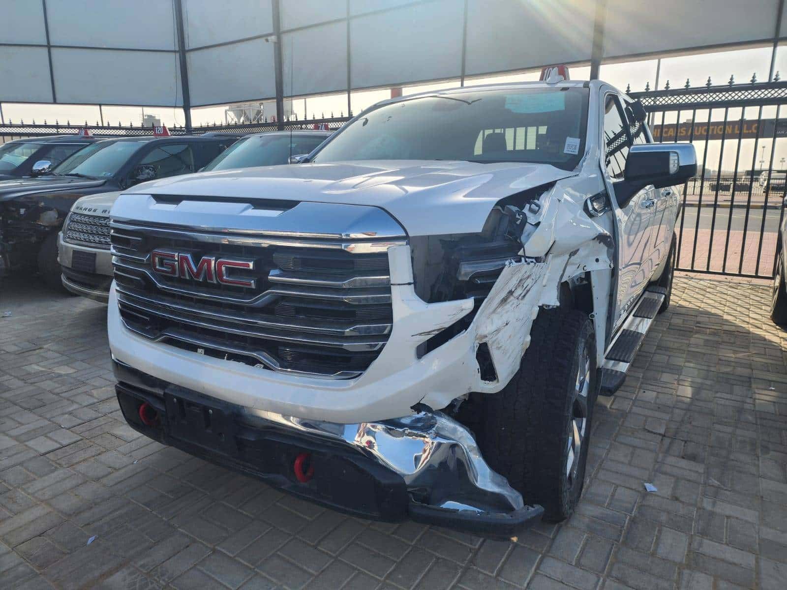 GMC SIERRA - Exterior