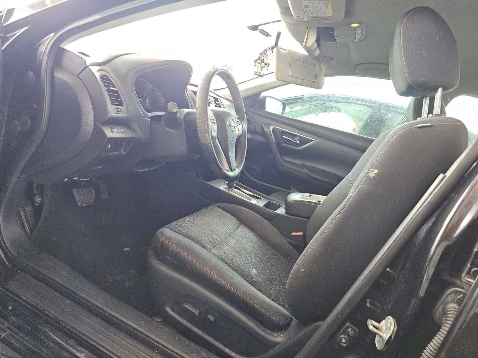 NISSAN ALTIMA - Exterior