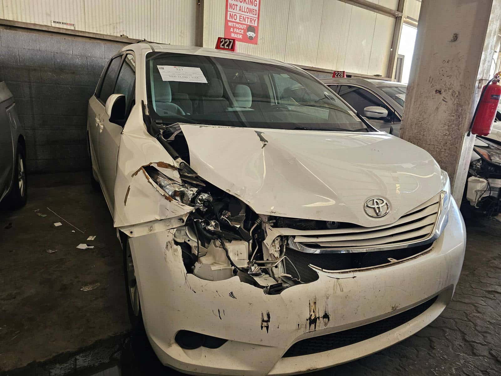 Toyota Sienna 2016 thumbnail 2
