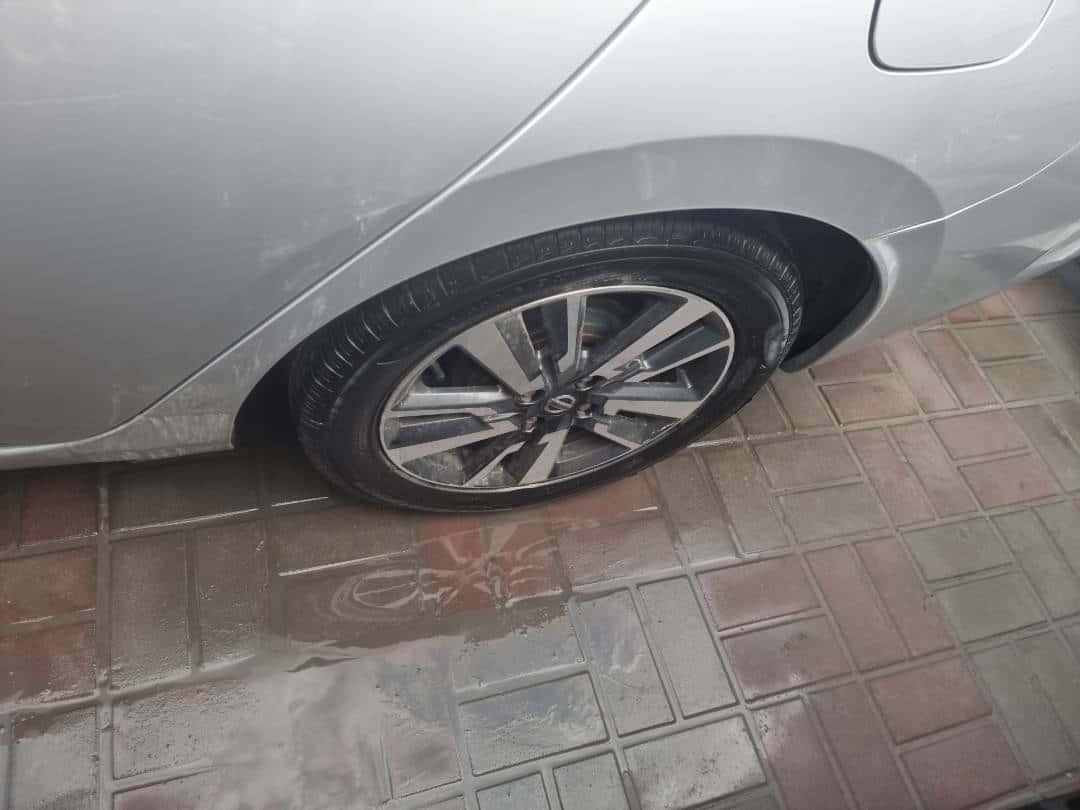 Nissan Versa 2021 thumbnail 4