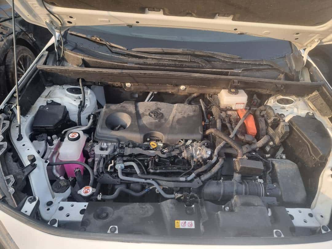 Toyota RAV4 2024 thumbnail 2