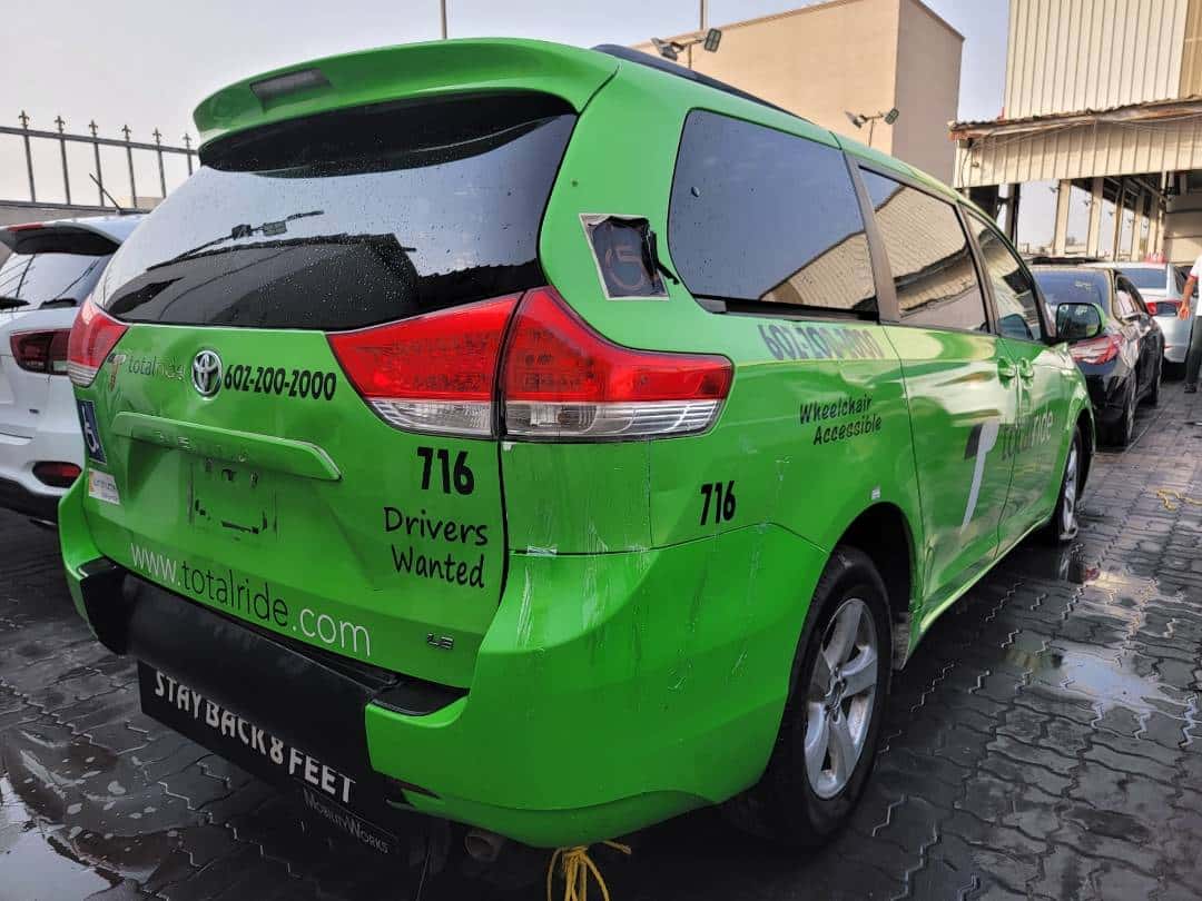 TOYOTA SIENNA - Exterior