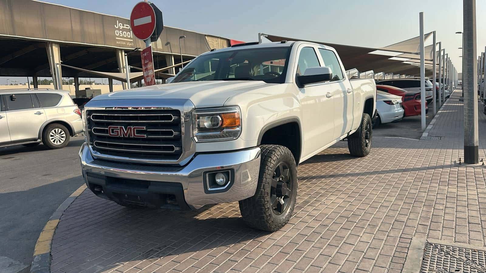 GMC Sierra 2019 thumbnail 3