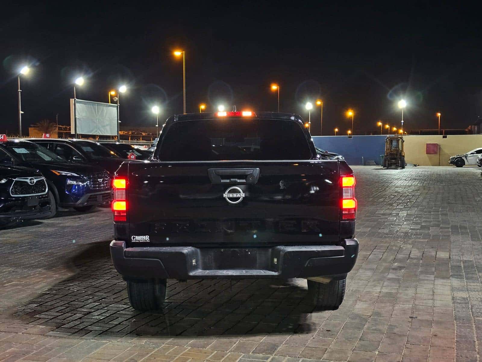 NISSAN FRONTIER 2022 thumbnail 3