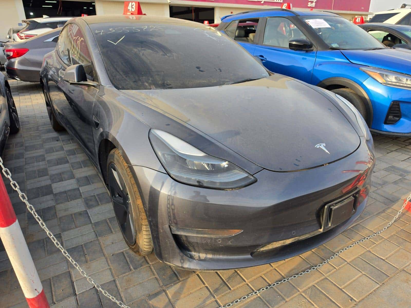 Tesla Model 3 2022 thumbnail 6