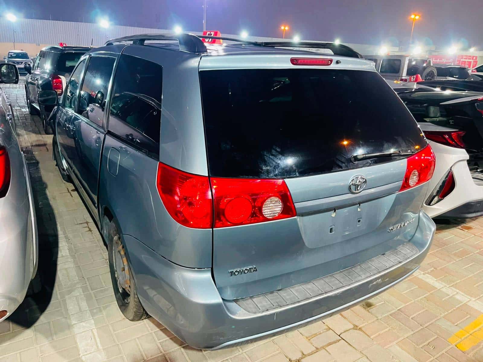 Toyota Sienna 2008 thumbnail 5