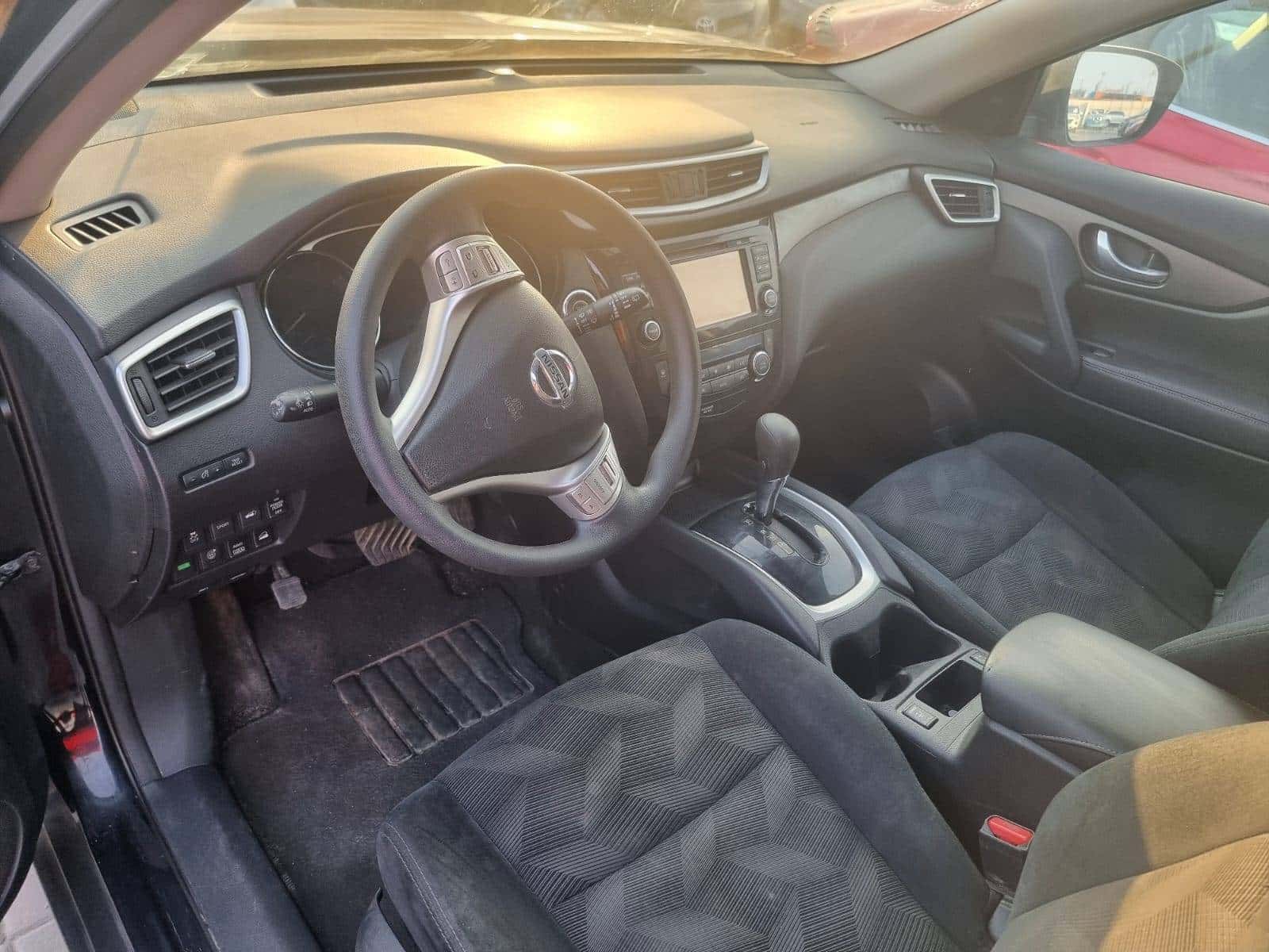Nissan Rogue 2015 thumbnail 5