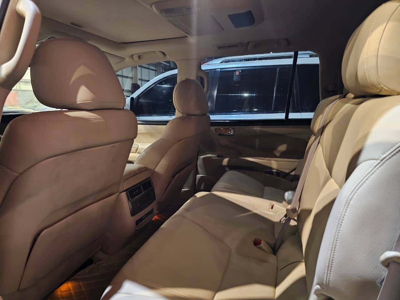 Lexus LX 570 2009 thumbnail 6