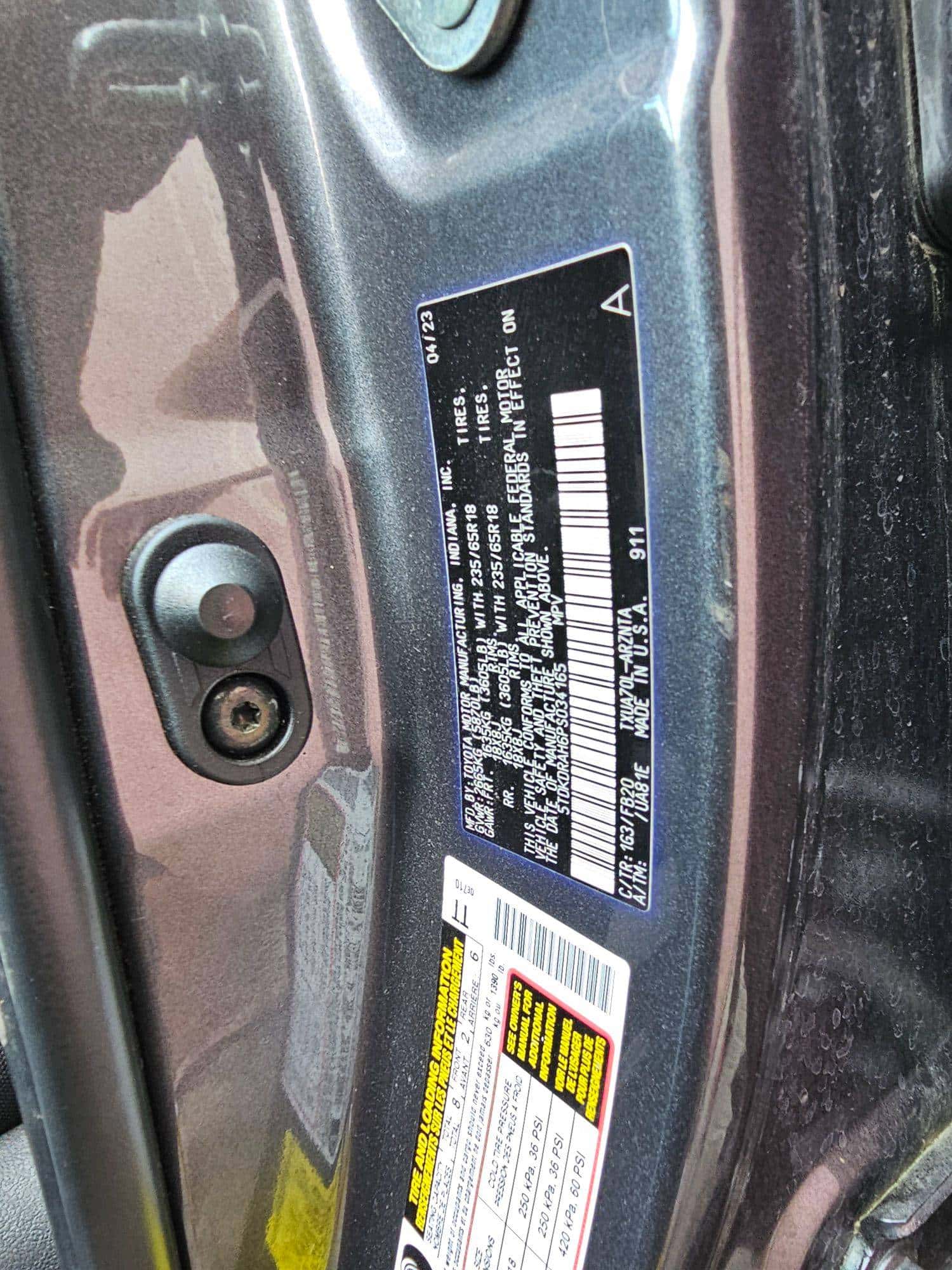 Toyota Highlander 2023 thumbnail 6