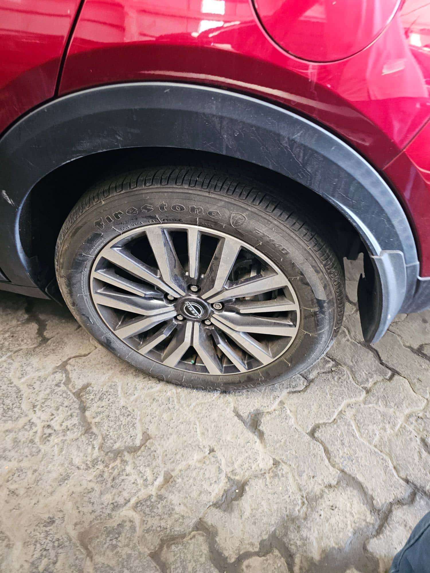 NISSAN KICKS 2023 thumbnail 4