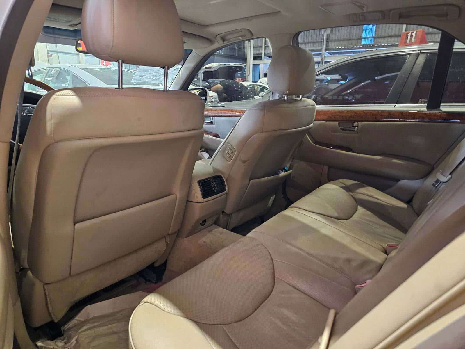 Lexus LS 430 2006 thumbnail 7