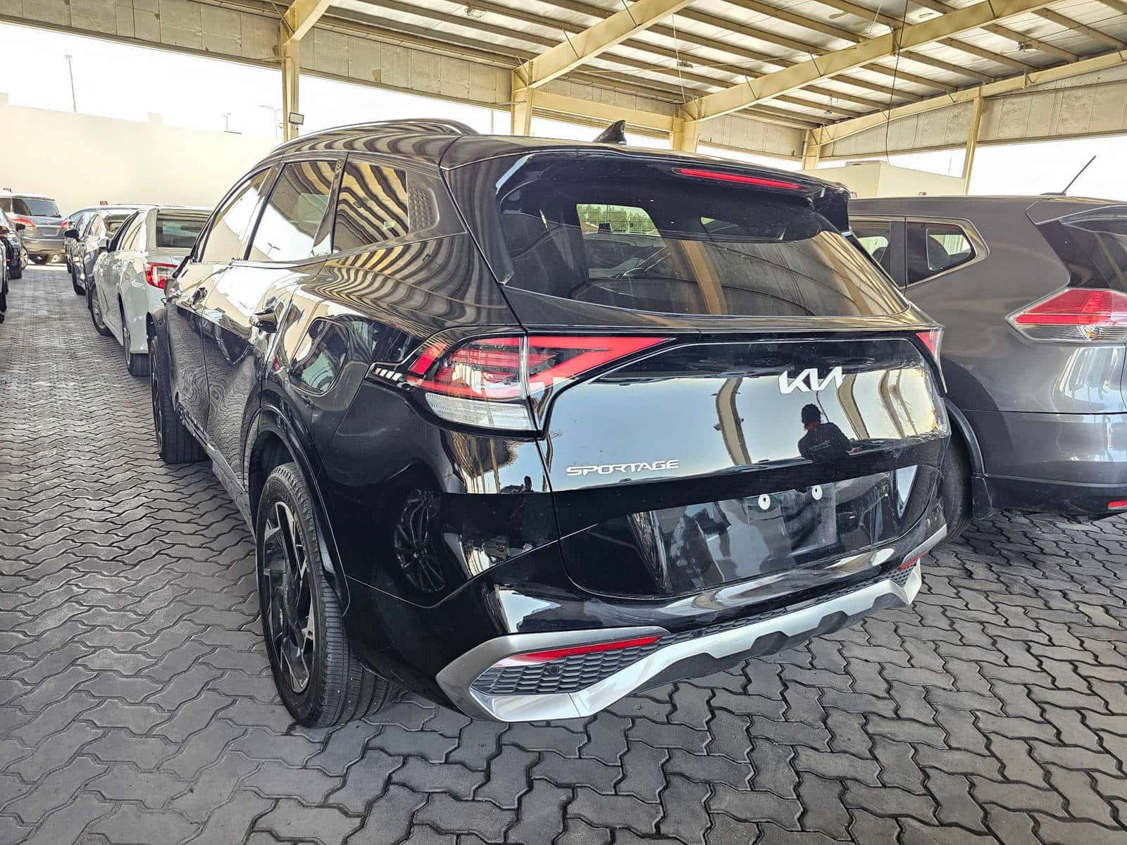 KIA SPORTAGE 2023 thumbnail 3