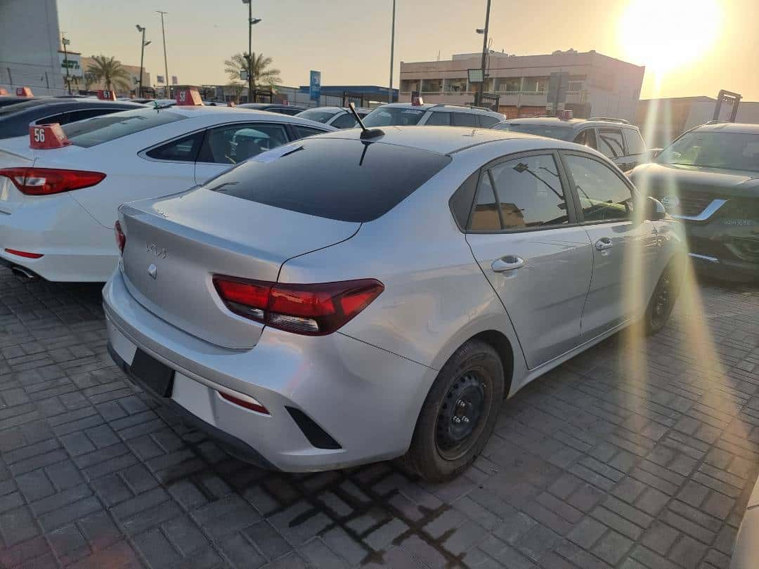 KIA RIO - Exterior