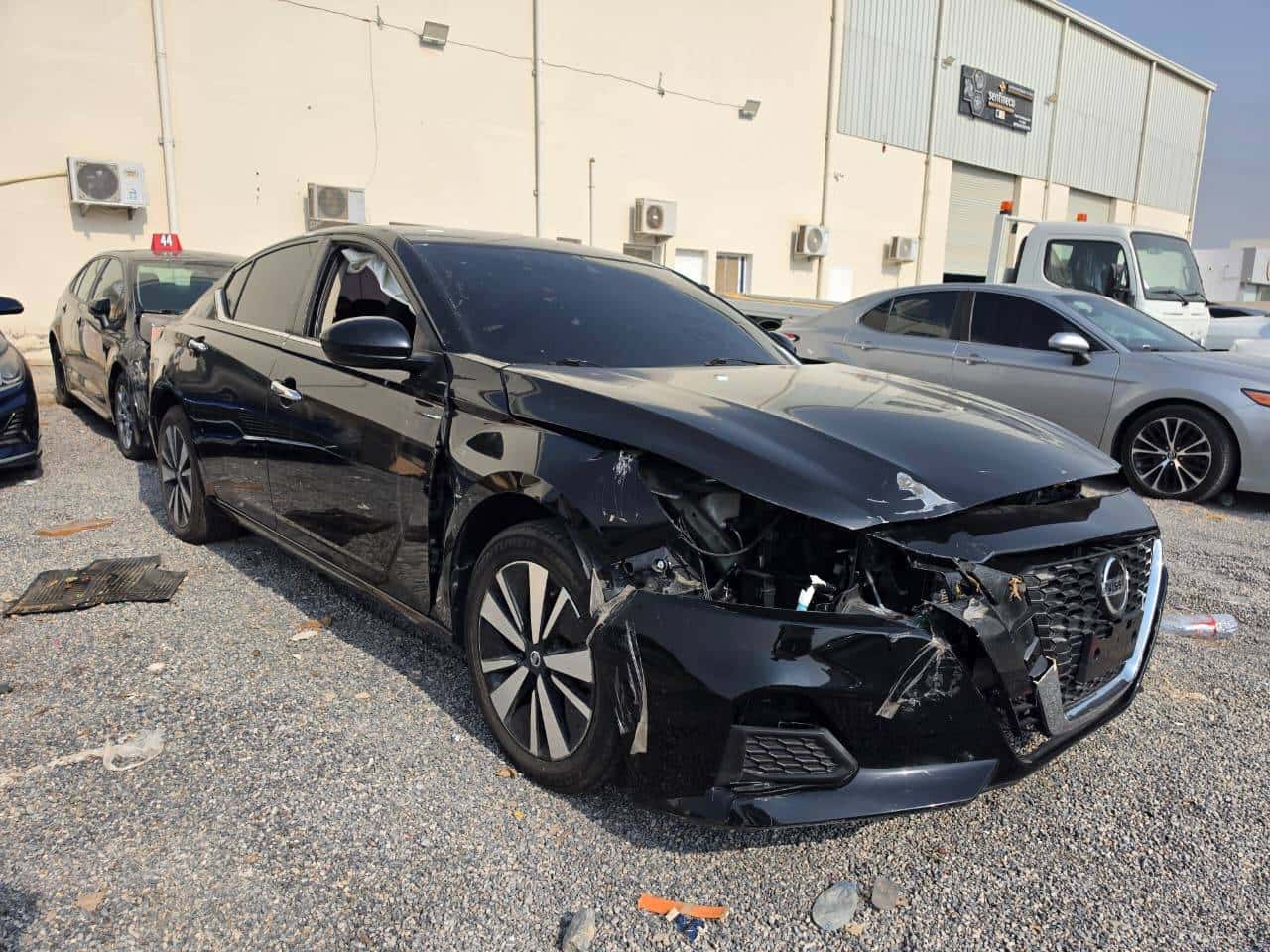 Nissan Altima 2022 thumbnail 1