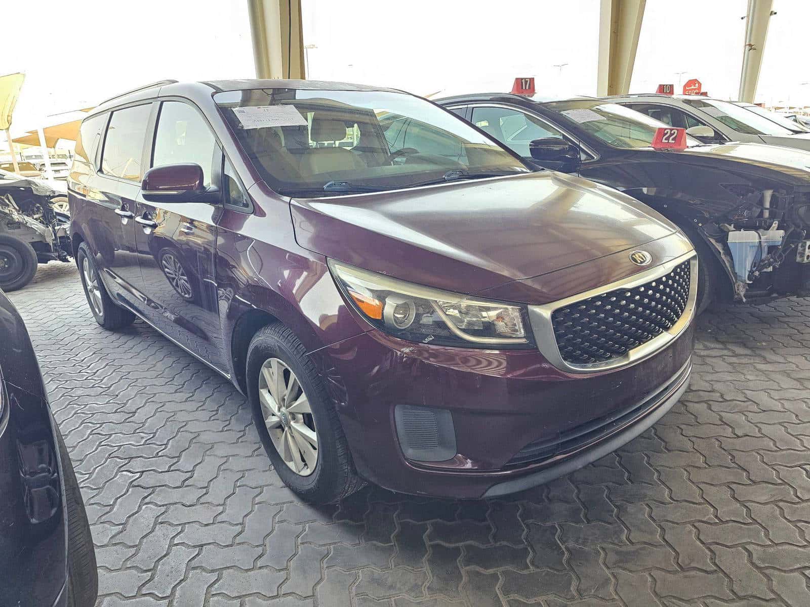 KIA SEDONA - Exterior