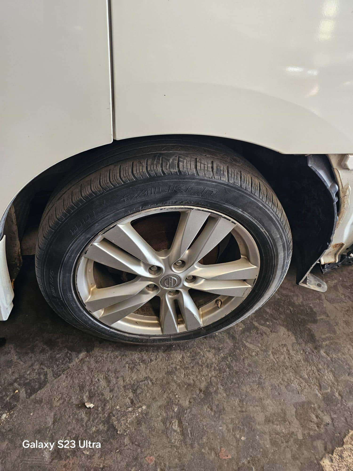 NISSAN QUEST - Exterior