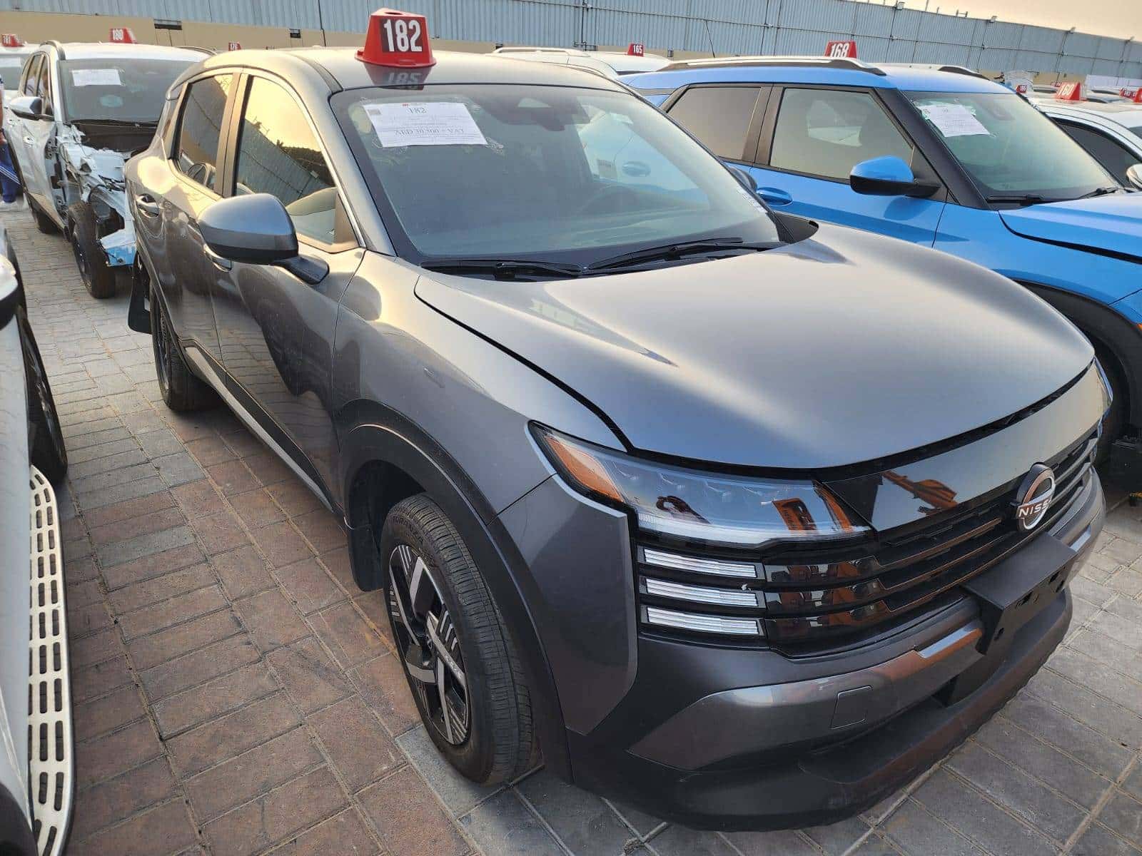 Nissan Kicks 2025 thumbnail 2