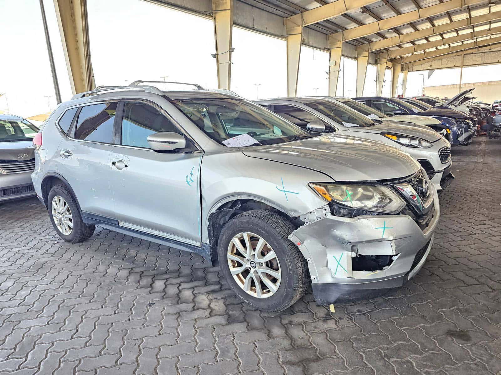 NISSAN ROGUE - Exterior