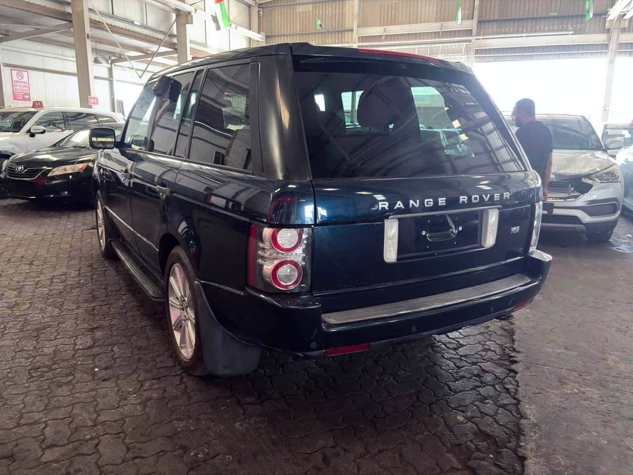 LAND ROVER RANGE ROVER HSE 2011 thumbnail 3