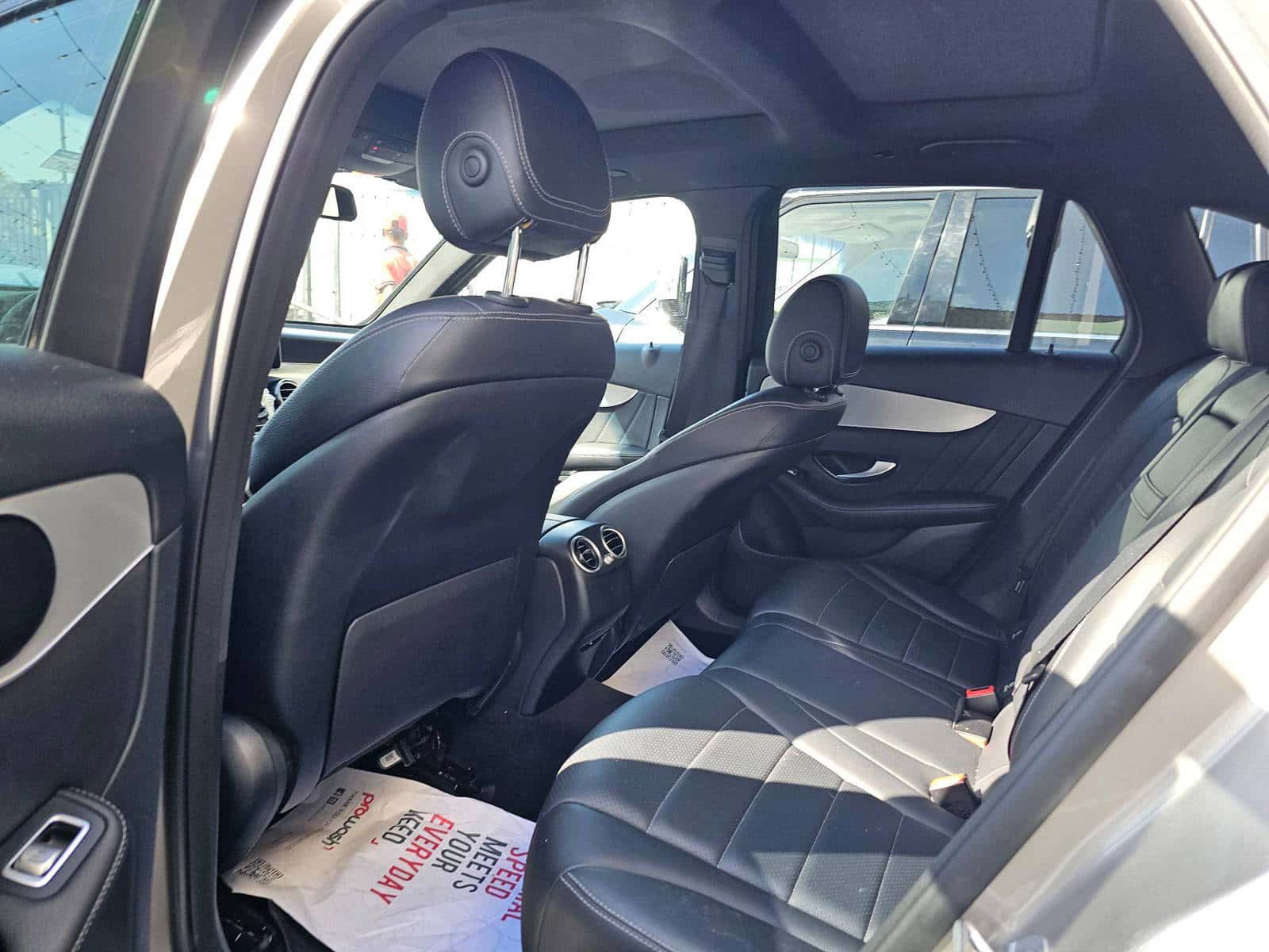 MERCEDES BENZ GLC-300 2019 thumbnail 6
