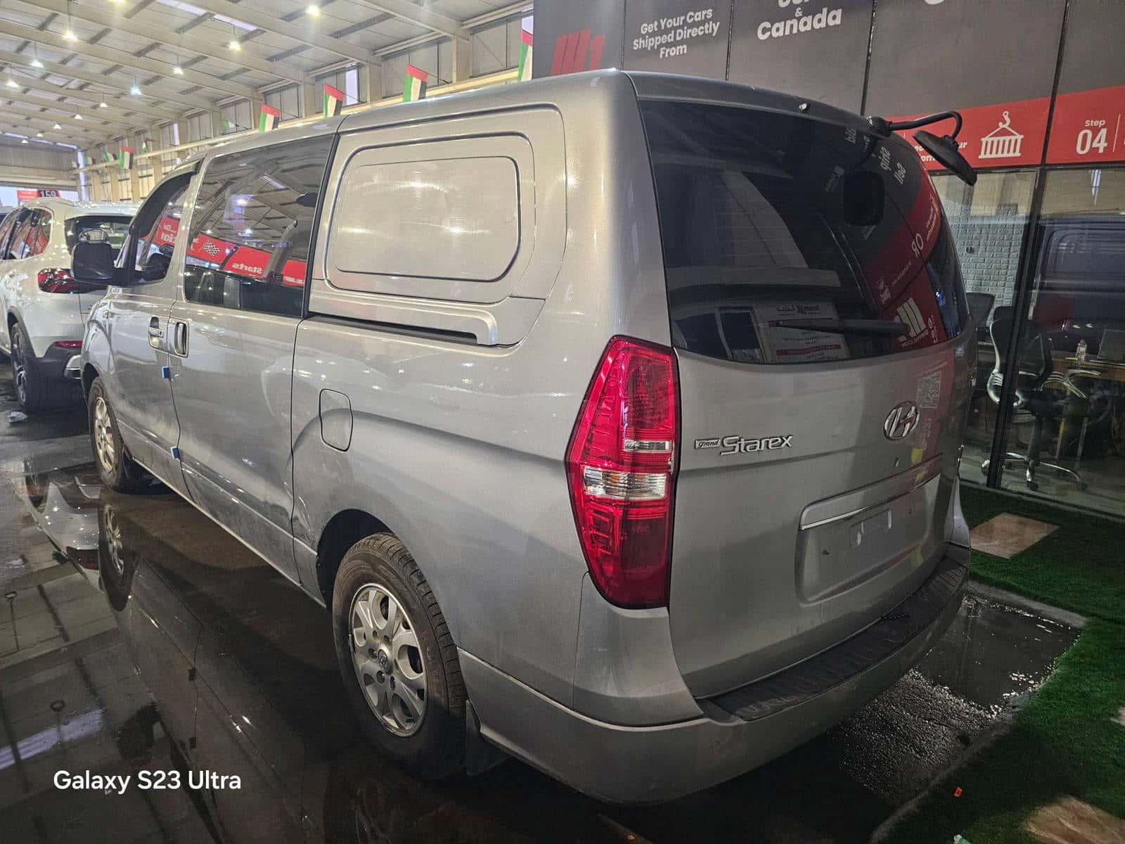 HYUNDAI GRAND STAREX - Exterior