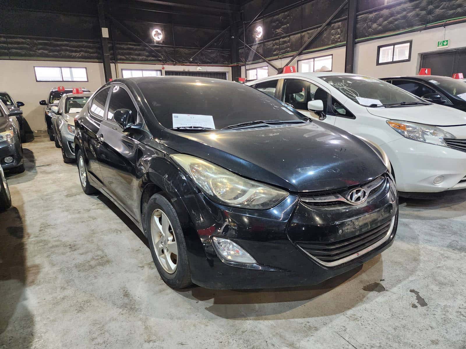 HYUNDAI AVANTE - Exterior