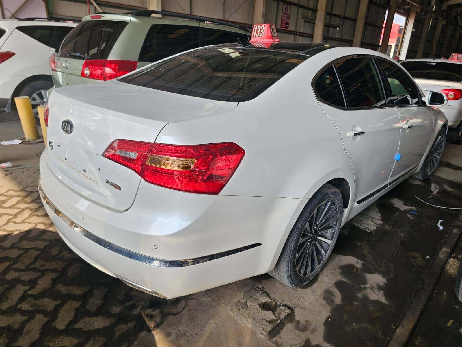 Kia K7 2013 thumbnail 2