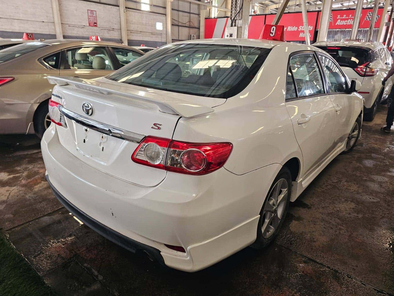 TOYOTA COROLLA 2013 thumbnail 3