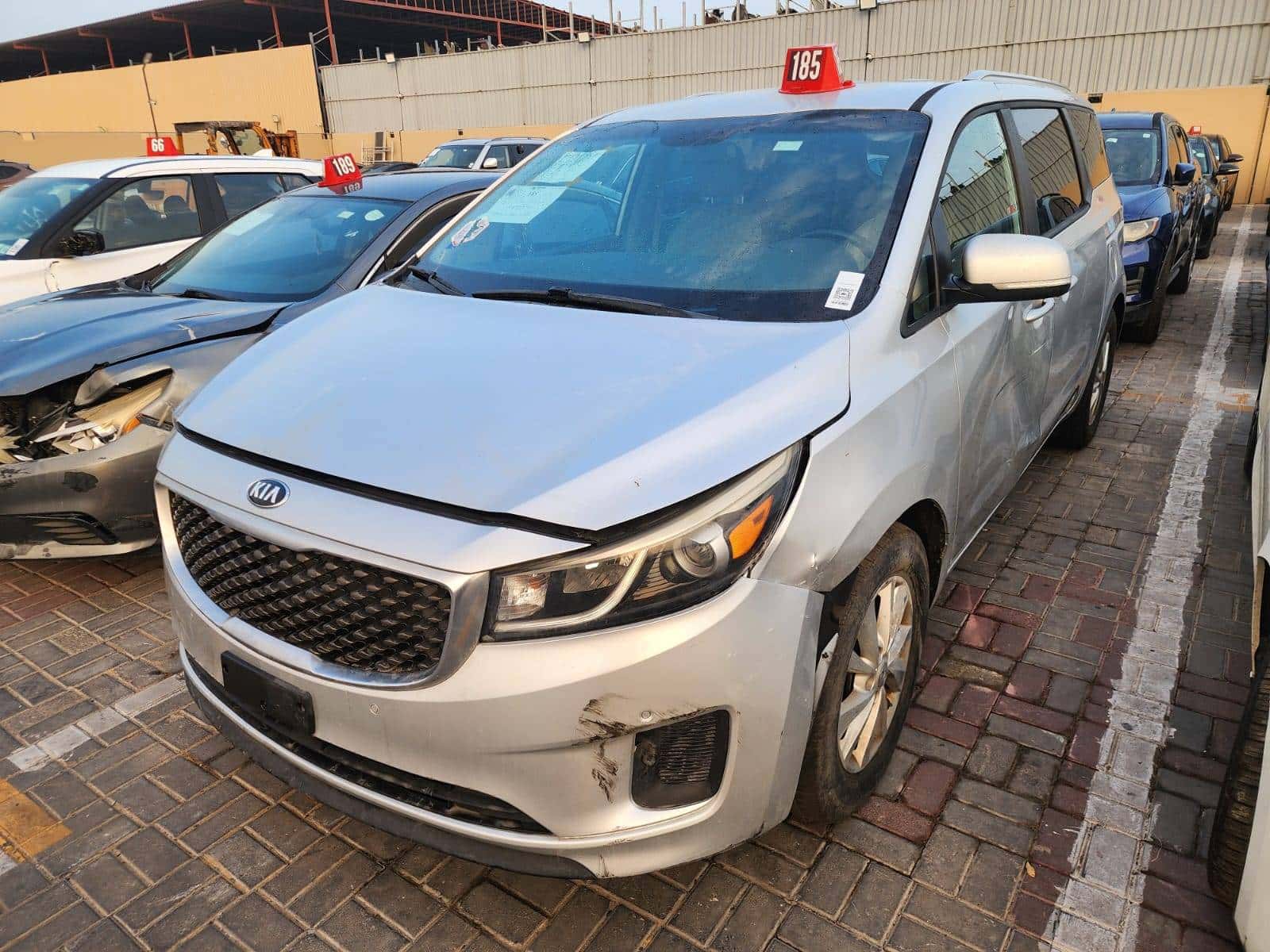 KIA SEDONA 2017 thumbnail 6