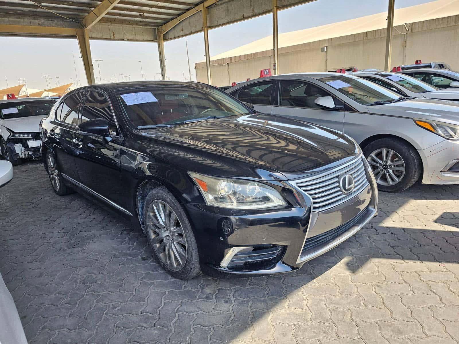 LEXUS LS 460 2015 thumbnail 3